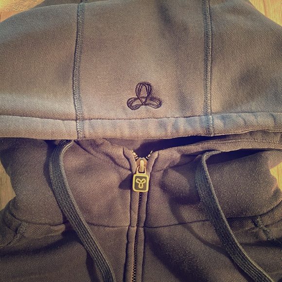 SWEATERS FOR SALE! - Picture 1 of 6